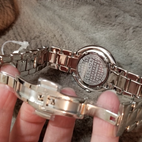 Silver Escada women’s Watch Swiss made - Picture 3 of 11